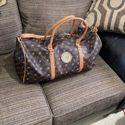 Large Beverly Hills Polo Club Duffel Bag, In Excellent Condition.