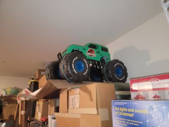 Rc monster truck 30 inch