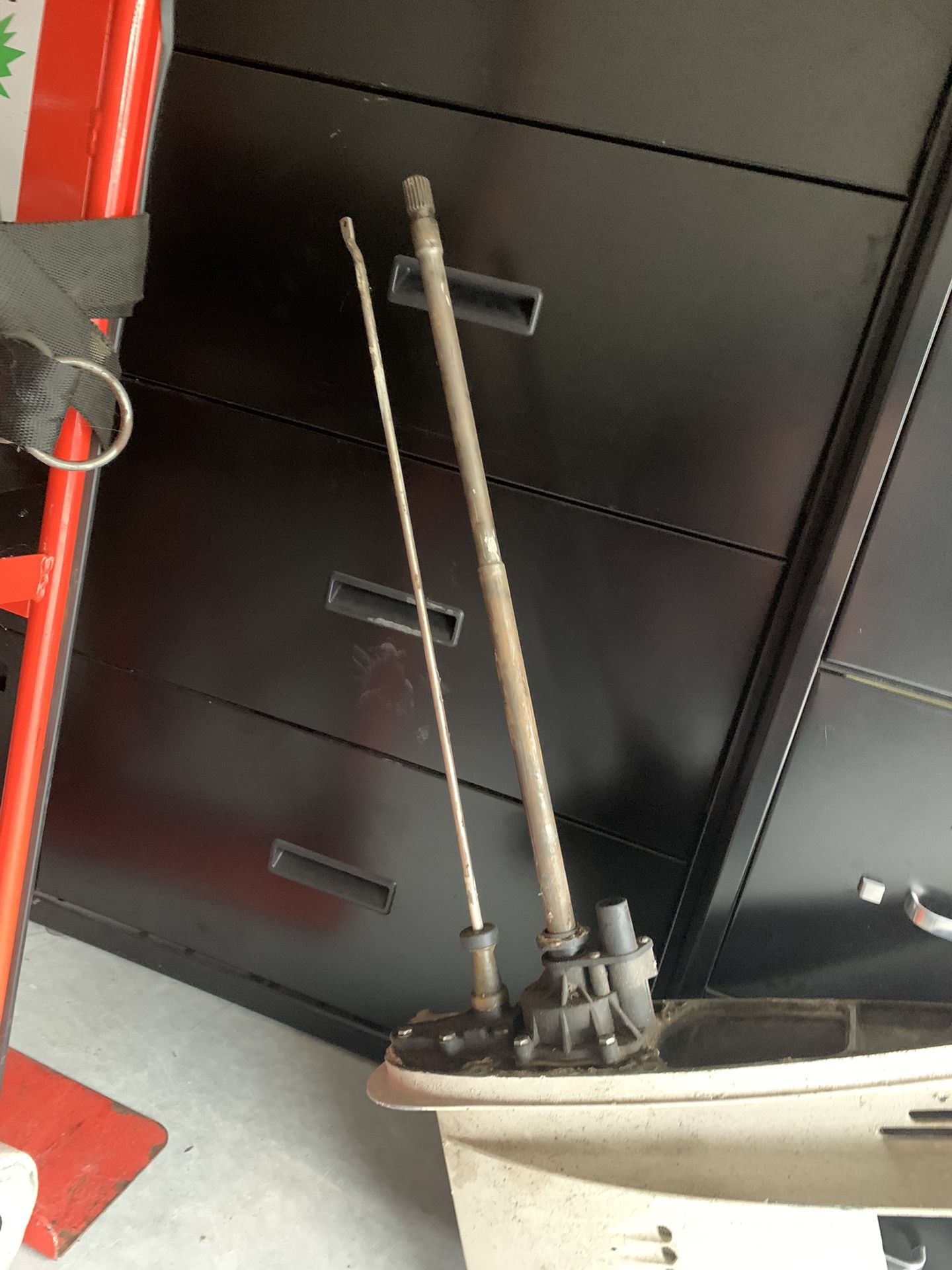 1998 Johnson 115 Lower Unit
