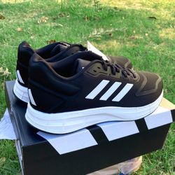New Adidas Shoes Mens Size 10