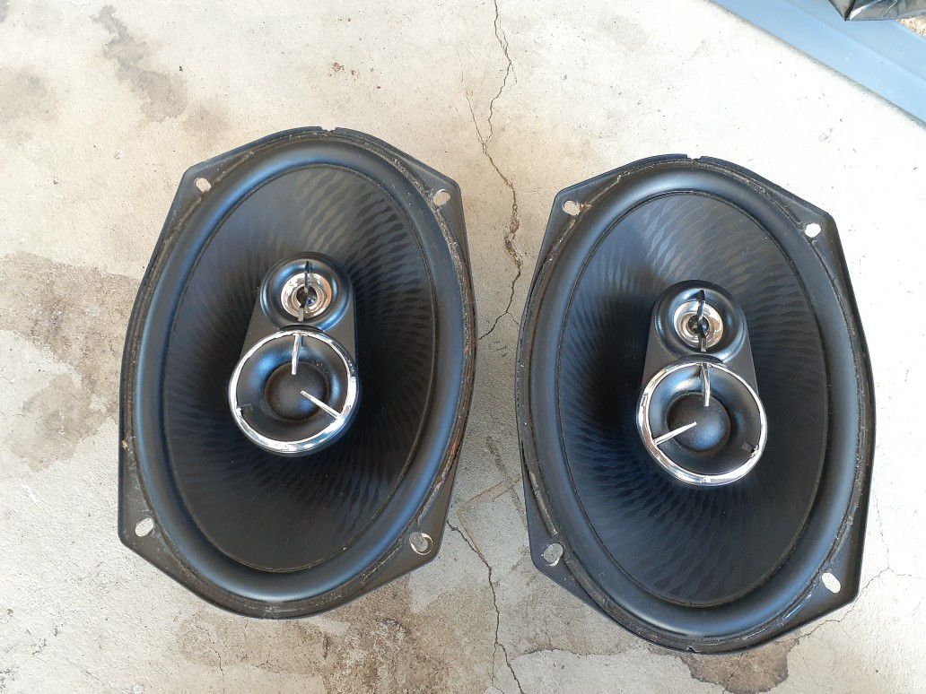 Kenwood Excelon 6X9 3 Way Speakers 300 Watts, Good Condition