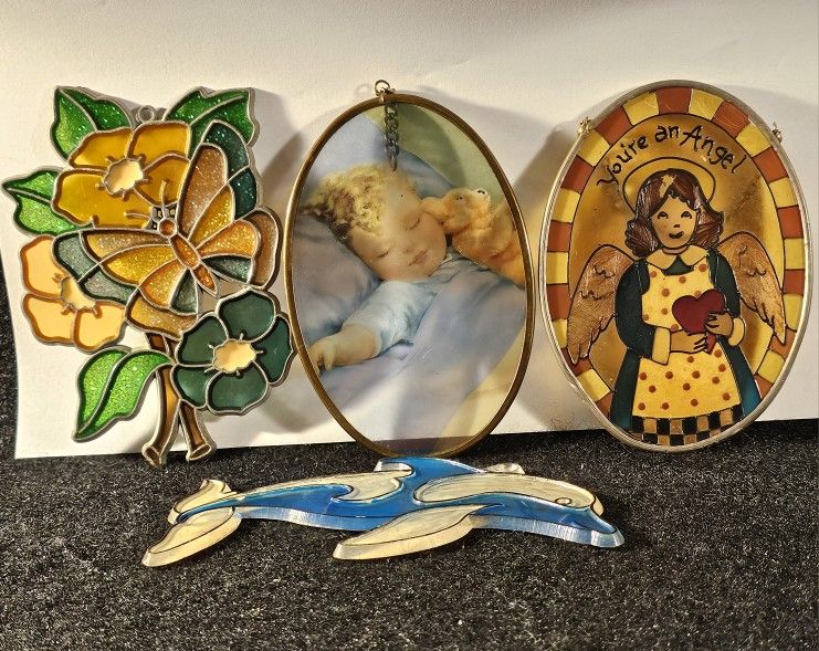 Lot Of Four Vintage Sun Catchers 3 glass 1 acrylic, Angel Is Hand Painted! In Good Condition!
