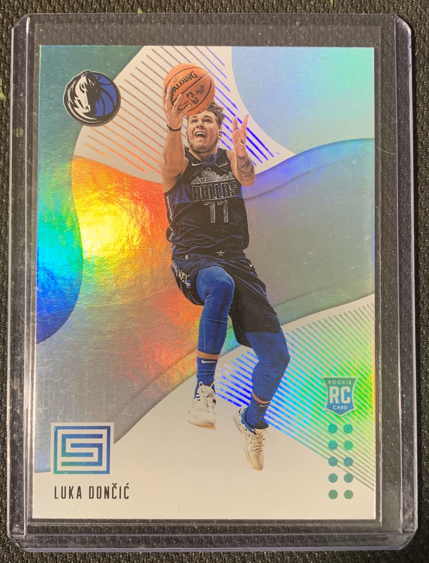 2018-19 Panini Status Luka Doncic Rookie Card #122