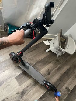E scooter no charger battery full