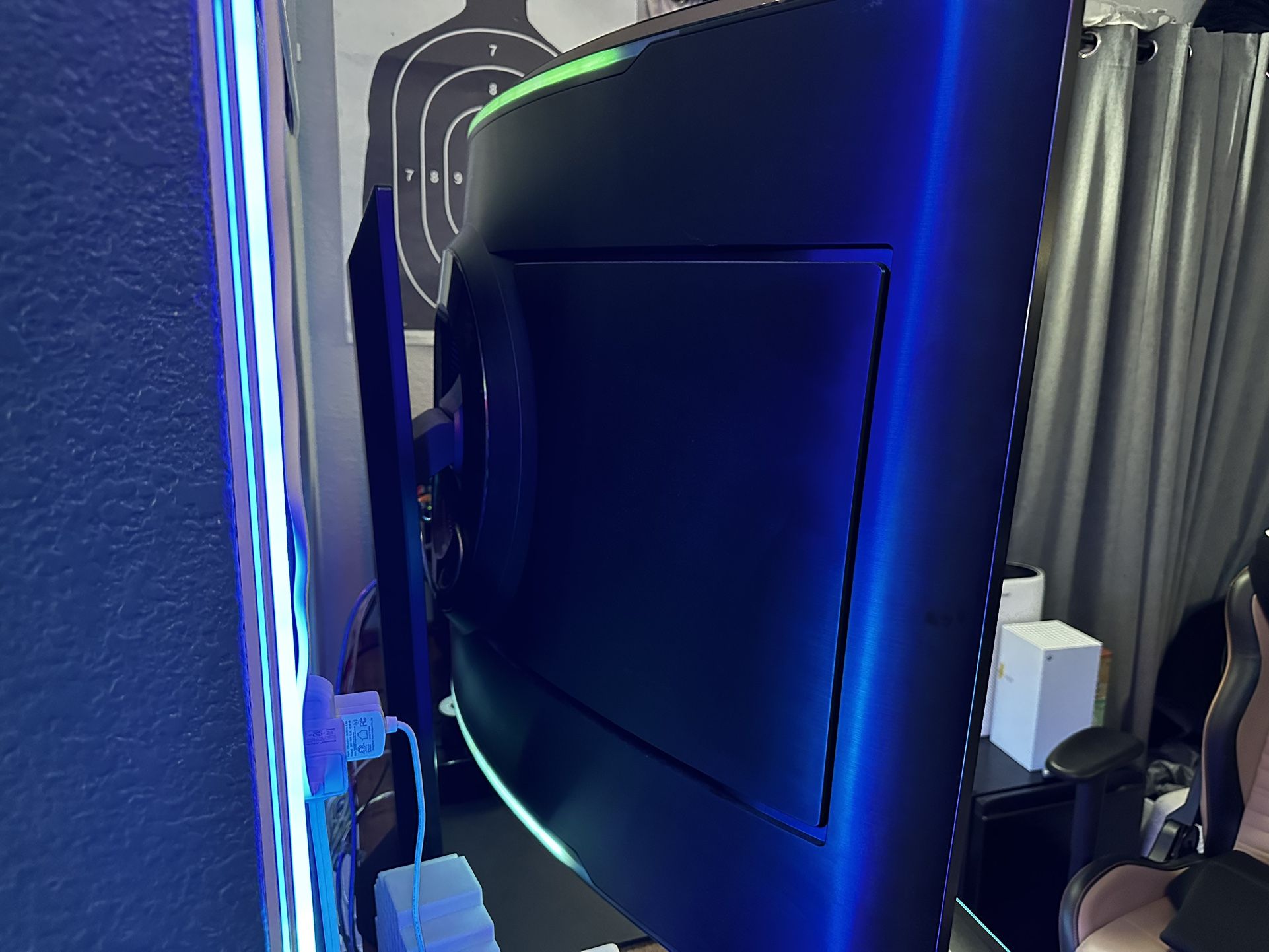 Samsung 55” Odyssey Ark 2nd Gen Computer/gaming Monitor