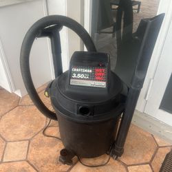 Wet Dry Vac- Craftsman 3.5 16 Gallon 