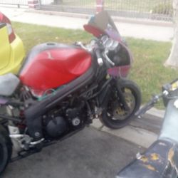 It's A Triumph Motor Bike Not Running It Need A Starter Solenoid And Some Oil I Have Bill of Sale Only It's A track Bike Very Fast Needs Home