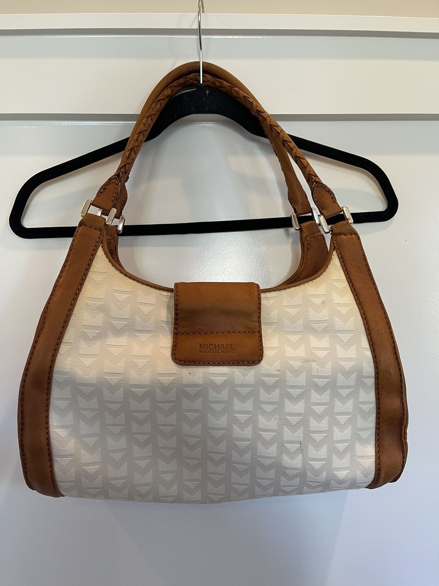 Michael Kors Vintage Monogrammed Canvas and Leather Hobo Purse for Sale in  Murfreesboro, TN - OfferUp