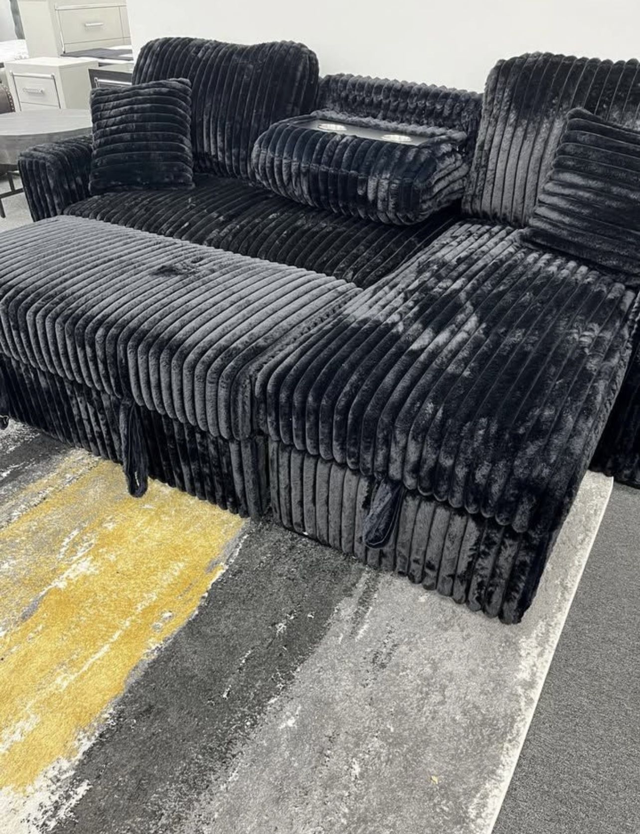 Reversible sectional w/Pull out bed Sale! Pay Just $39 Down With 100 Days No Interest