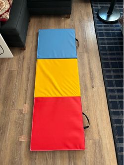 BalanceFrom 3-Panel Folding Foam Gym Mat w/ Carry Handles 6ft x 2ft 2in RYB