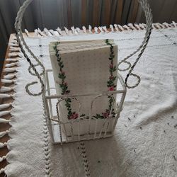 Cute Distressed Wire Basket With Napkins
