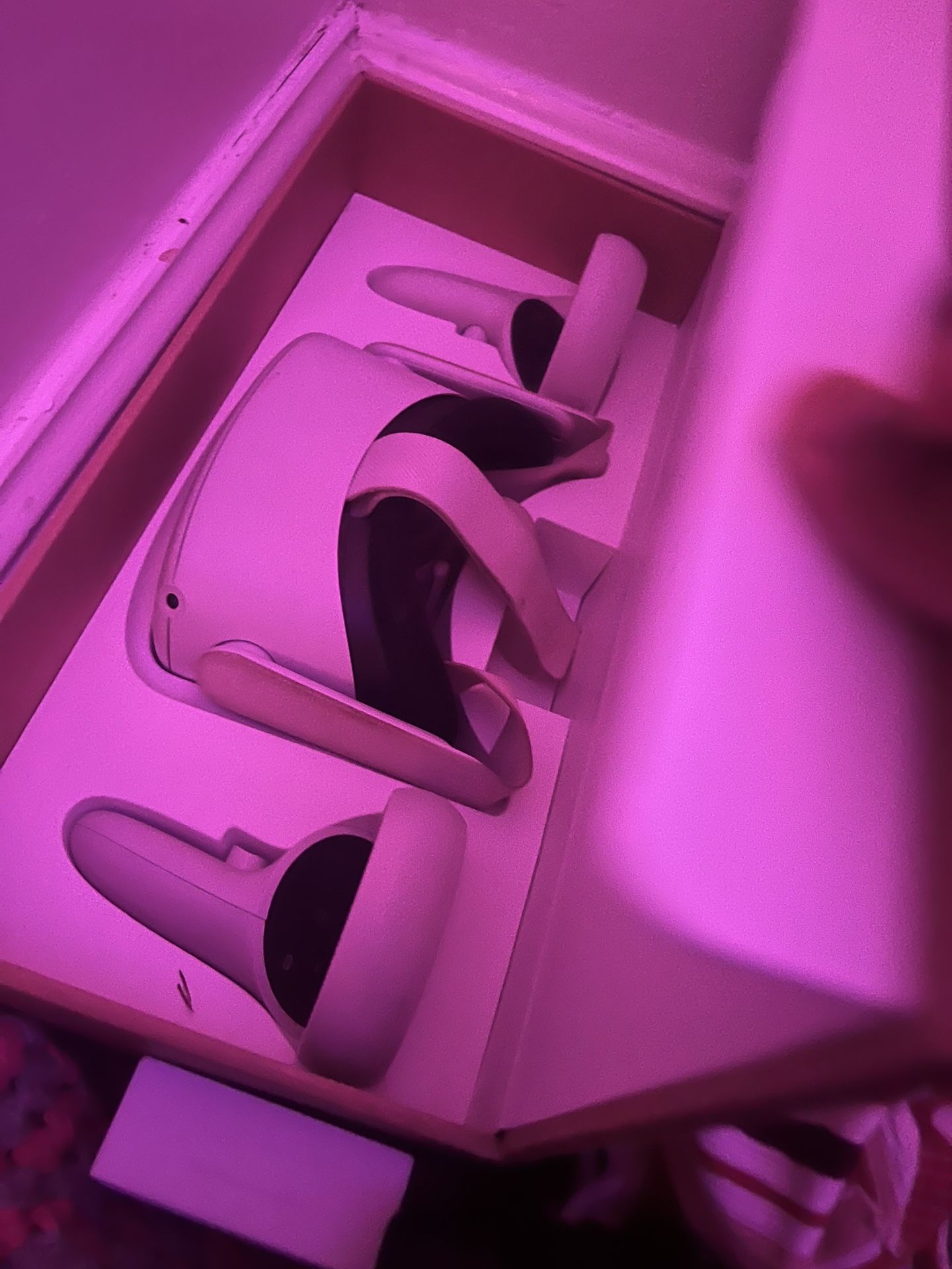 Meta Universe Headset Quest 2 