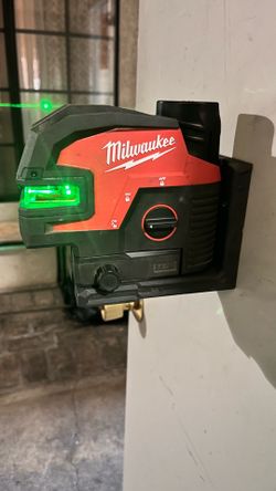 Milwaukee laser level