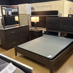 Promotion Of The Month Queen Bed Set All Sizes Available!!’