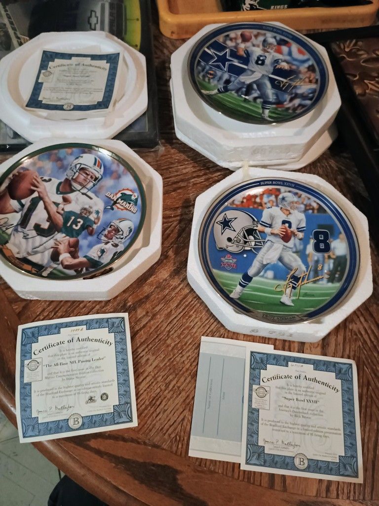 Bradford Exchange - 2 Troy Aikman Superbowl Plates & 1 Dan Marino Bradford All Time Passing 2000 Plate