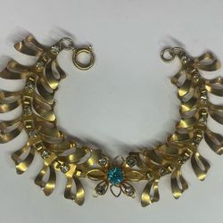 1960s Gold Tone Bracelet 