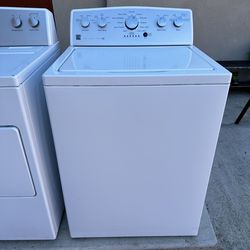 Kenmore Electric Washer with hose included - Working Good