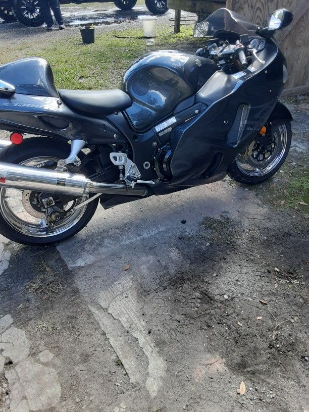 2005 Hayabusa 1300cc Charcoal Gray