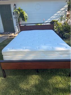 Queen size bed