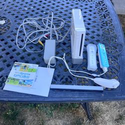 Nintendo Wii Video Game System Console Bundle With Wii Sports