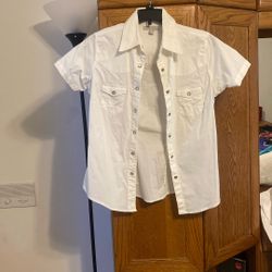 Work shirt size small very comfortable I have two of them size small