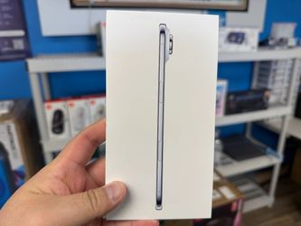 Apple iPhone Air Brand New| $5 Down | Payment plan available
