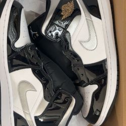 Jordan 1 Mid SE Patent Black White Metallic Silver Metallic Gold