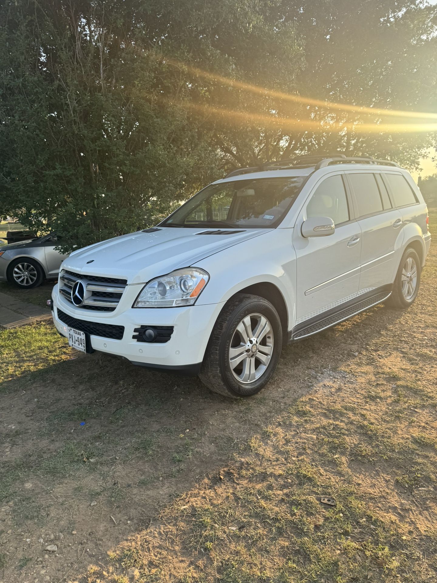 Mercedes Benz Suv 6,000$$$