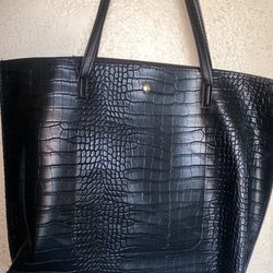 Black tote bag