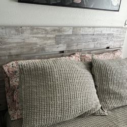 Full Bed- Headboard, Frame, & Mattress 
