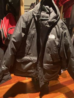 North Face Men’s McMurdo Parka-XL