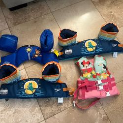 4 Toddler Life Jackets