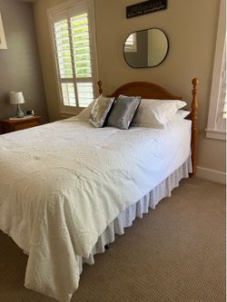 Vaughan-Bassett Bedroom Set