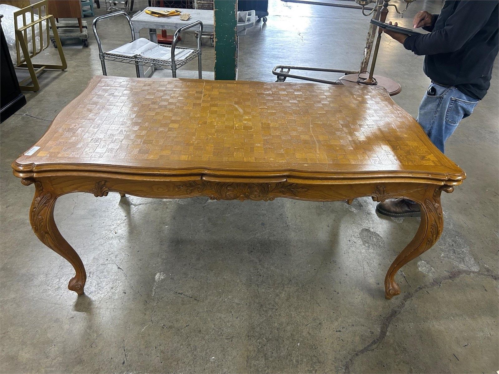 Louis XV Style Parquet Top Dining Table with 8 Matching Chairs – Ornate Carved Detail – French Provincial Elegance