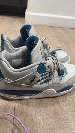 Air Jordan 4 Military Blue Sneakers
