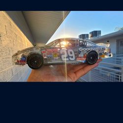 1:24 Action Kevin Harvick #29 ET 20th Anniversary CLEAR colored2002 Monte Carlo