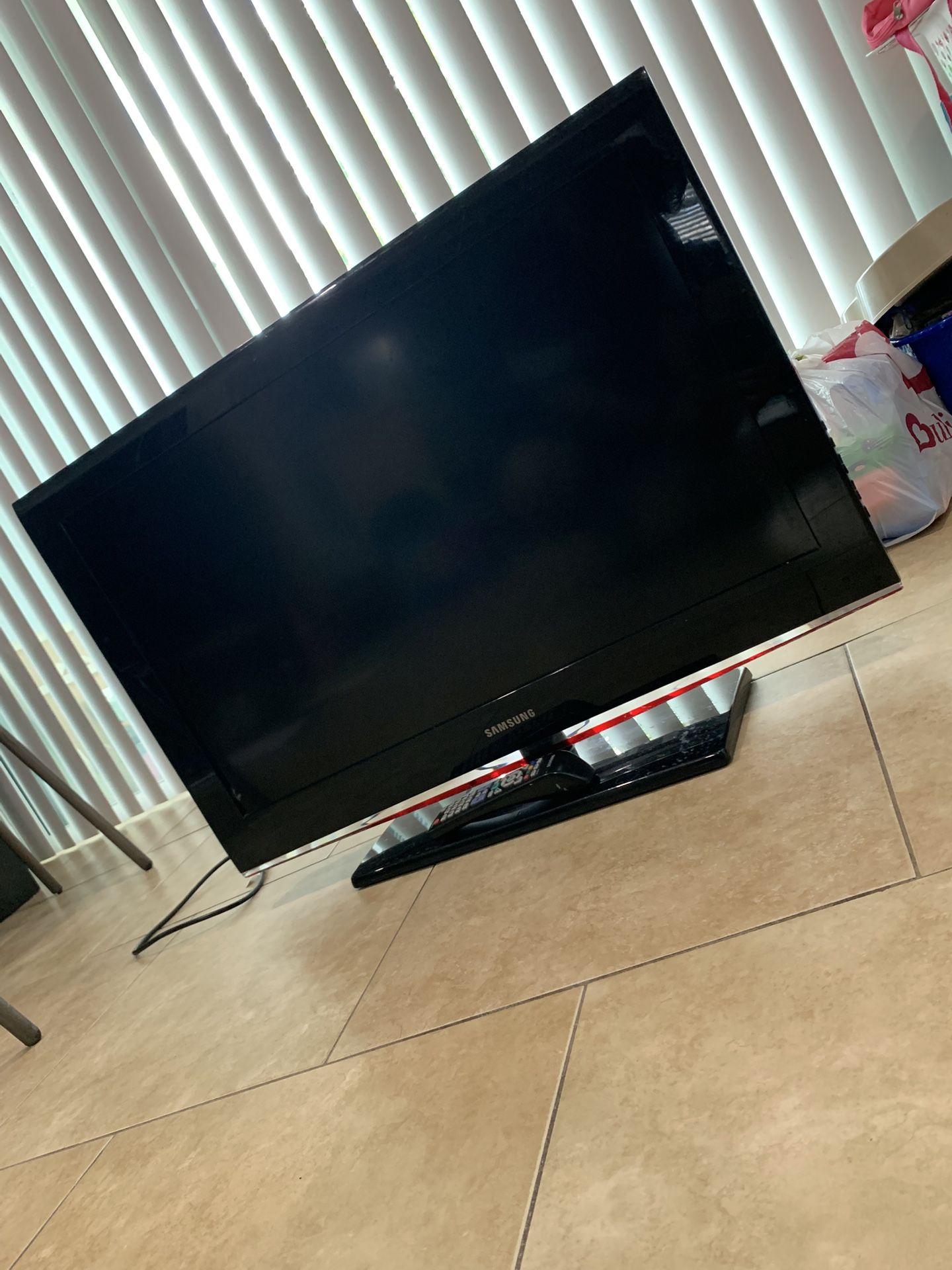 Samsung TV 32” 