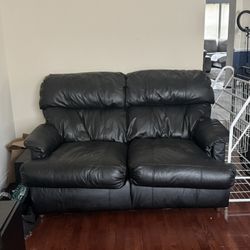Reclining leather Couches