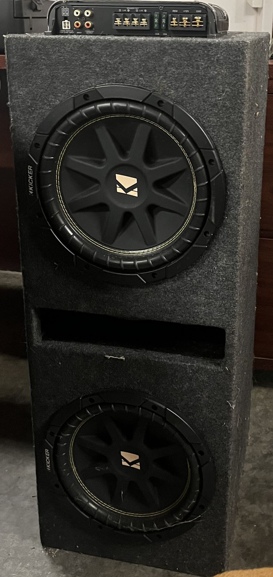 KICKER SUBS + XPLŌD AMP