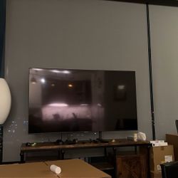 60” Samsung Smart TV
