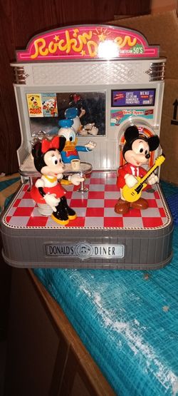 Takara Japan Disney Donalds Diner Sound Activated Animated Show 