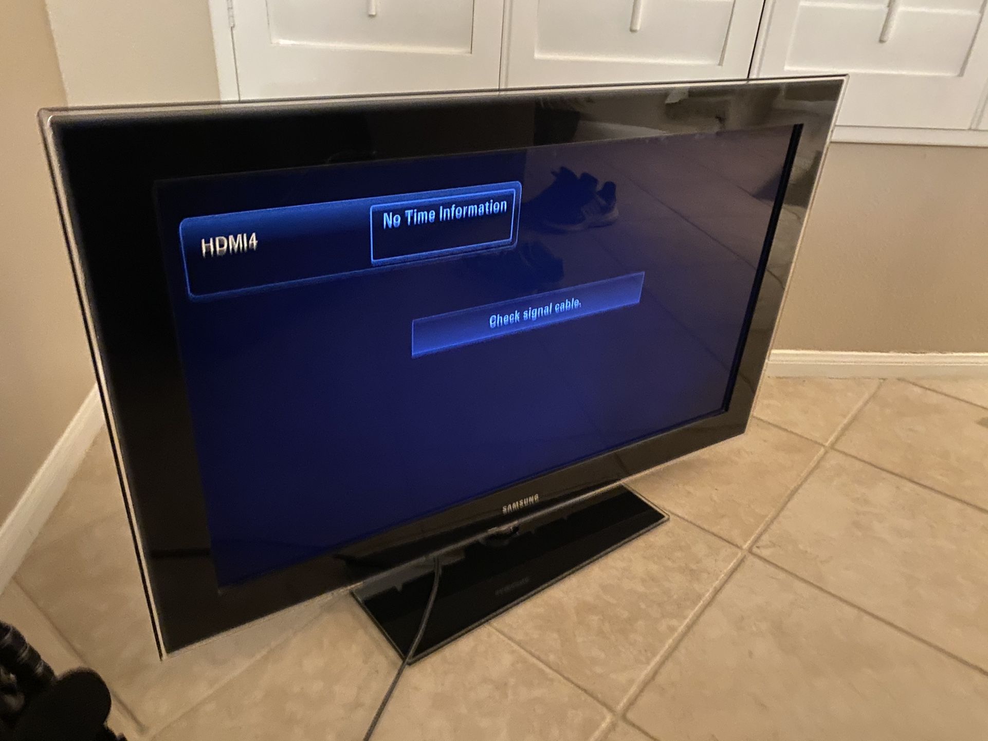 Samsung 40” TV - Holiday Special!!