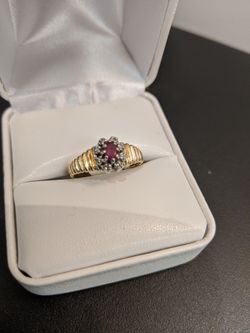RUBY AND DIAMOND RING 14 K sz 7
