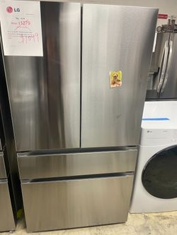 Clearance Sale!LG refrigerator open box with 1 year warranty