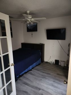Queen Bed and Frame Free