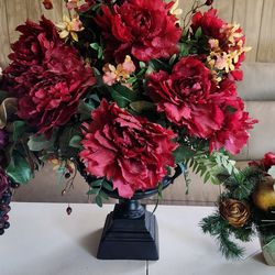 Artificial Flower Vases /  Floreros Artificiales