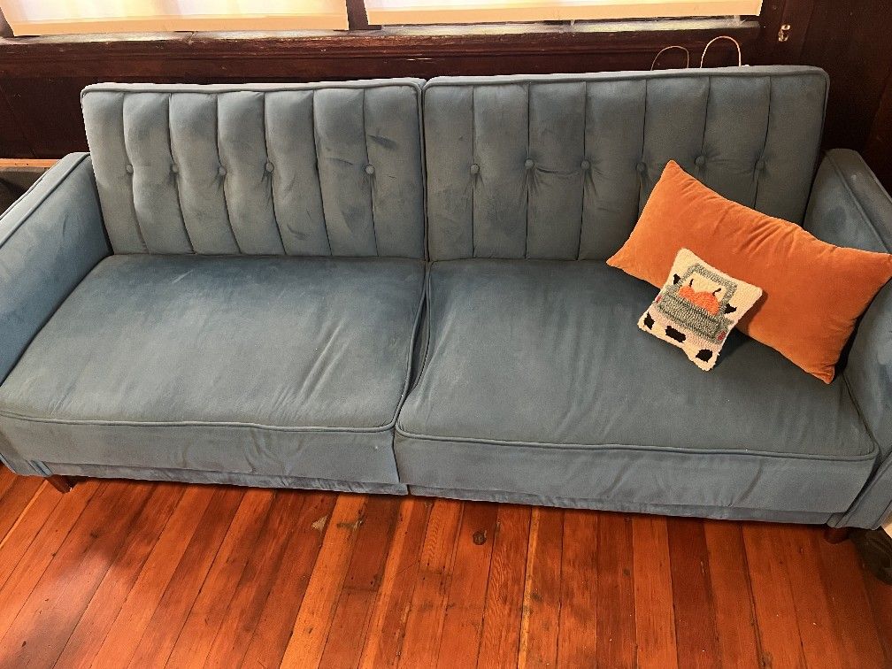Sofa 4 Sale