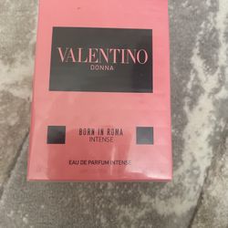 Valentino Perfume