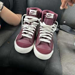 Nike Blazers “cash” $10 Off