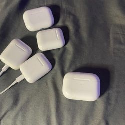 airpod pro case(price negotiable)